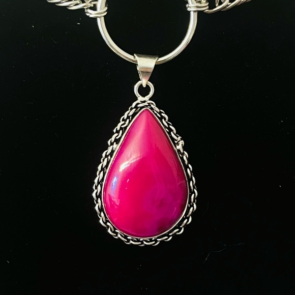 Hand Crafted Chain Necklace with Pink Pendant (925) - Picture 2 of 4